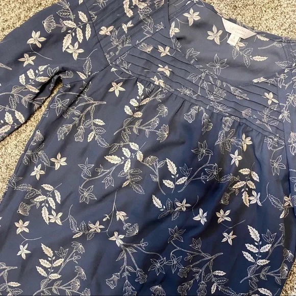 ❌ [SOLD] Lauren Conrad | Floral Peasant 3/4 Sleeve Blouse | Blue - Picture 3 of 8